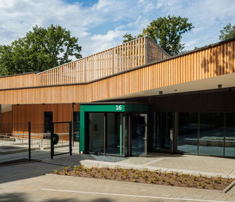 Sportkomplex Mohnweg: Außenansicht