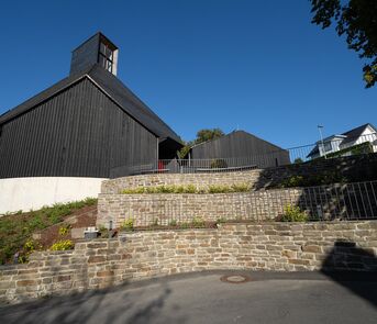 Außenansicht Kirche in Overath